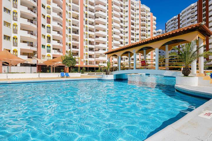 Ferienwohnung für 4 Personen, mit Balkon und Kinderpool in Portimão - 3
