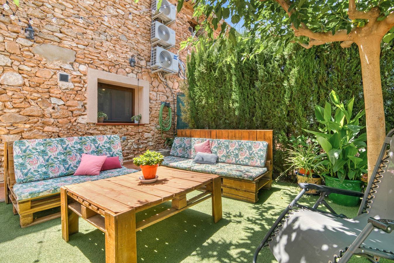 Holiday Home 'Casa La Pedania' with Private Pool, Wi-Fi and Air Conditioning in Beneixama, Alicante (Centralne)