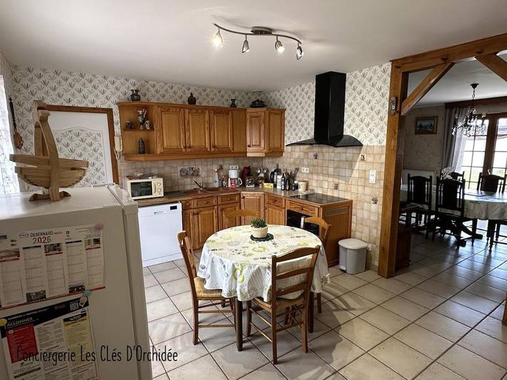 Location de vacances pour 10 personnes, avec Terrasse et Jardin à Allonnes - 3