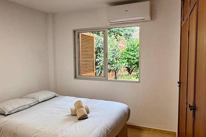 Naro's shelter in Chella, Province de Valence