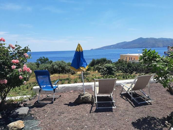Maison d’hôte pour 2 personnes, avec vue ainsi que terrasse et jardin à Santa Marina Salina - 3