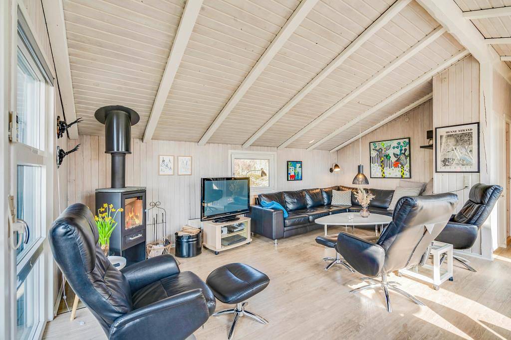 Gut gepflegtes Sommerhaus für 8 Personen in Henne Strand in Henne, Filsø See