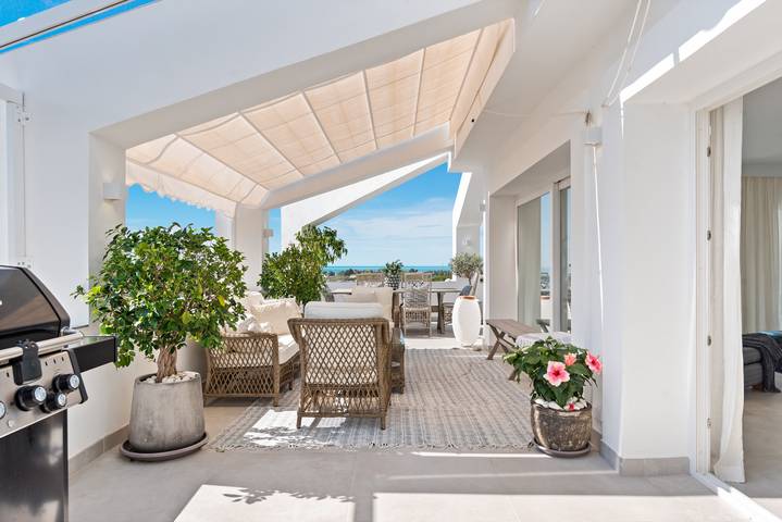 Ganze Wohnung, Penthouse Chilli in Benahavís, Costa del Sol
