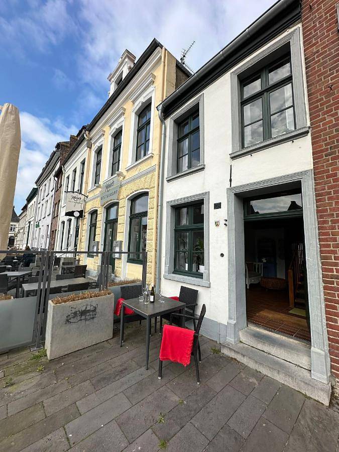 Ganze Wohnung, Two-Bedroom Apartment in Kalkar, Niederrhein