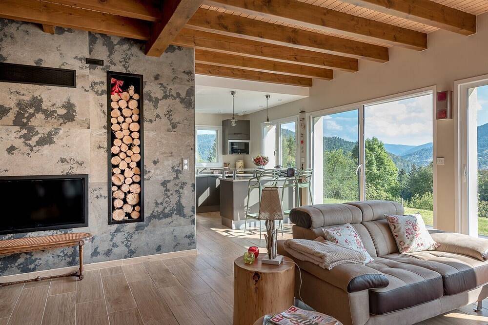*Villa de Montagne avec piscine & jacuzzi pour détente en famille ou entre amis. in Fresse-sur-Moselle, Région d'Épinal