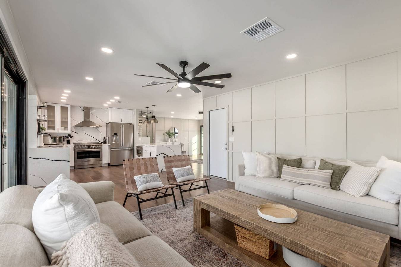 New The Pembrook Shaw Butte Pool Gameroom in Phoenix, Maricopa County