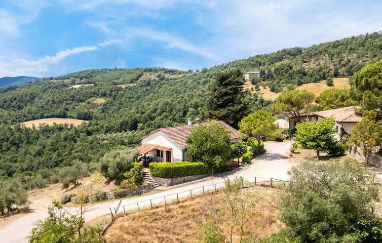 Appartamento vacanze per 2 persone, con piscina e terrazza nonché giardino, con animali domestici in Umbria