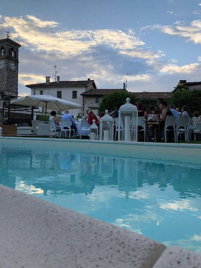 Hôtel pour 2 personnes, avec Jardin et Piscine à Tavagnacco
