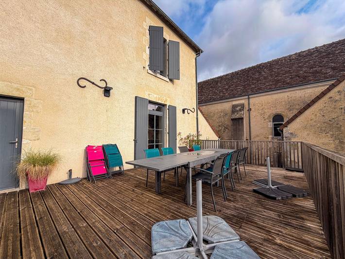 Presbytère écorénové avec terrasse et vue sur étang, proche Parc Naturel Régional de la Brenne in Région de Le Blanc