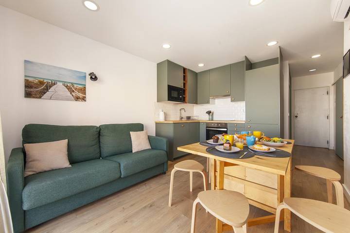 Apartamento entero, Apartamento de vacaciones para 4 personas con balcón in Alvor, Distrito de Faro