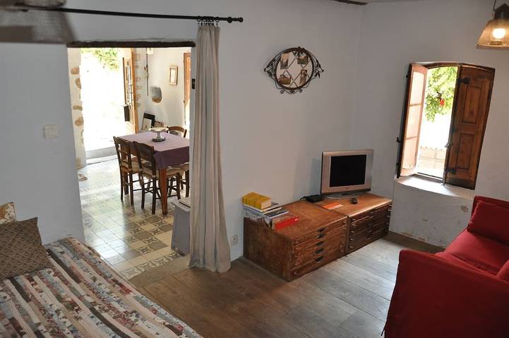 Location de vacances pour 3 personnes, avec terrasse à Saint-Jeannet - 3