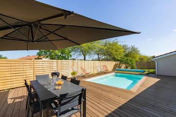 Gîte pour 8 personnes, avec piscine et jardin à Plaisance-du-Touch