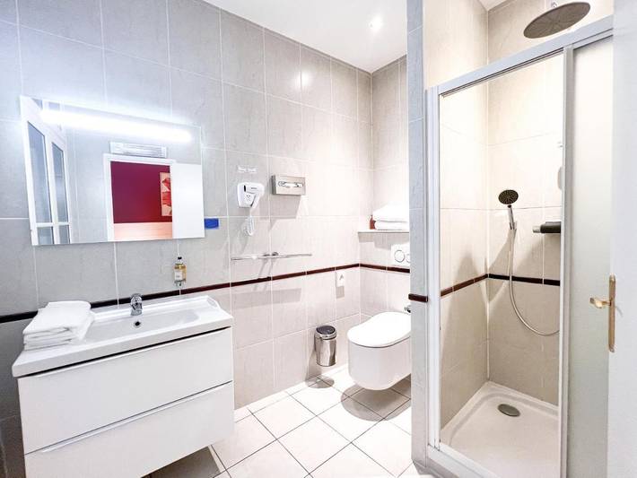 Hôtel pour 2 personnes, animaux acceptés dans Office De Tourisme De Montpellier - 2