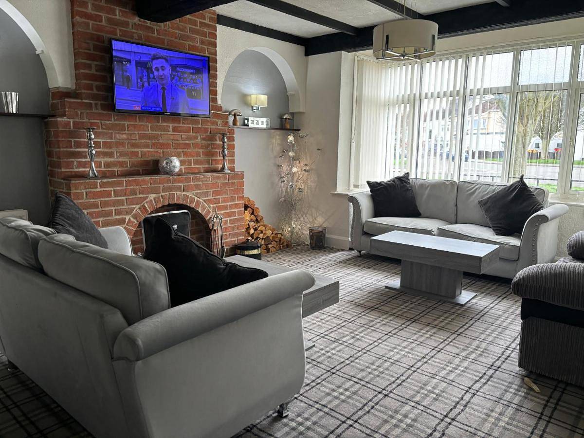 Twin Room with Shower in Skegness, Lincolnshire