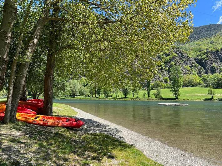 Casa La Pica con salida a jardín in Àreu, Alíns