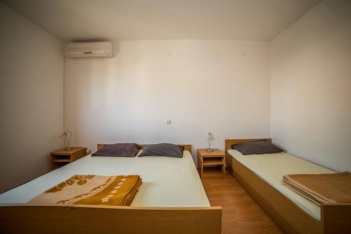 Ganze Wohnung, Grulovic Yellow in Srima, Šibenik-Knin