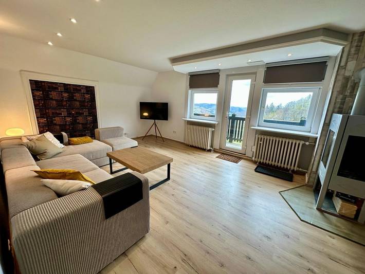 Ganze Wohnung, Haus Schneekappe: 100 m², Bergblick, Garten, WLAN, Bikepark, Balkon, 2 Sz, Kamin in Winterberg, Hochsauerlandkreis