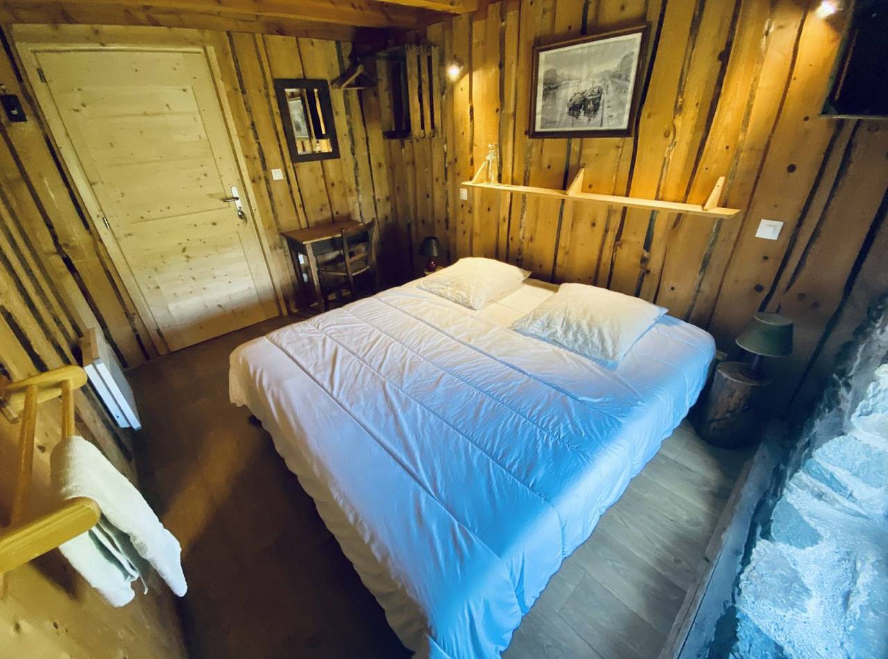 La Sardèche divisé en 3 gites confortables (plusieurs capacité) in La Rochette (Ardèche), Parc naturel régional des Monts d'Ardèche