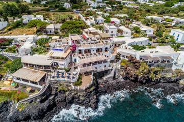 Hôtel pour 2 personnes, avec jardin et piscine, animaux acceptés dans Stromboli