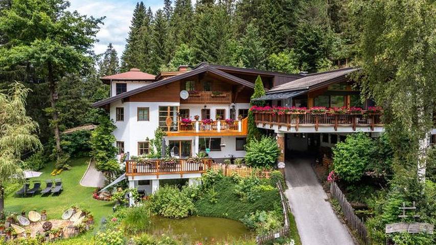 Hütte für 6 Personen, mit Garten und Terrasse in Wagrain