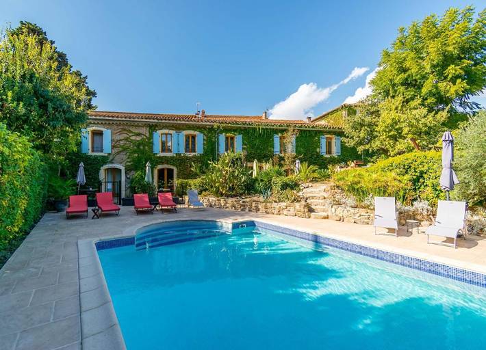 Maison d’hôte pour 2 personnes, avec piscine ainsi que jardin et vue à Olonzac