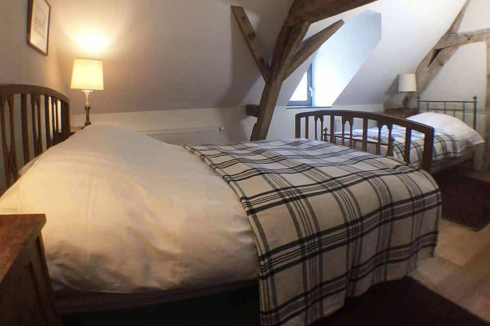 Gîte-Deluxe-Nasszelle-Blick auf das Wahrzeichen in Braine-l'Alleud, Wallonisch-Brabant