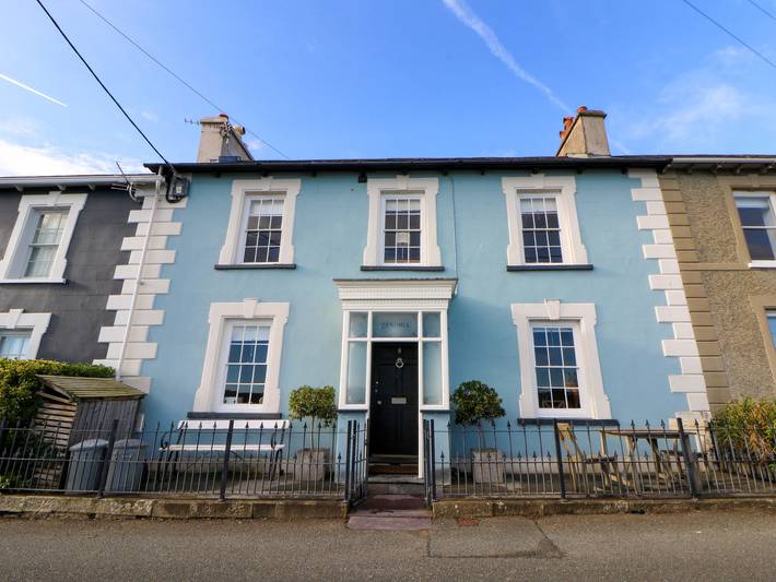 Cottage for 8 people, with garden in New Quay