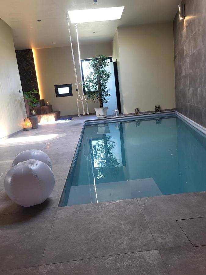 Maison d’hôte pour 4 personnes, avec piscine ainsi que terrasse et vue à Profondeville - 2