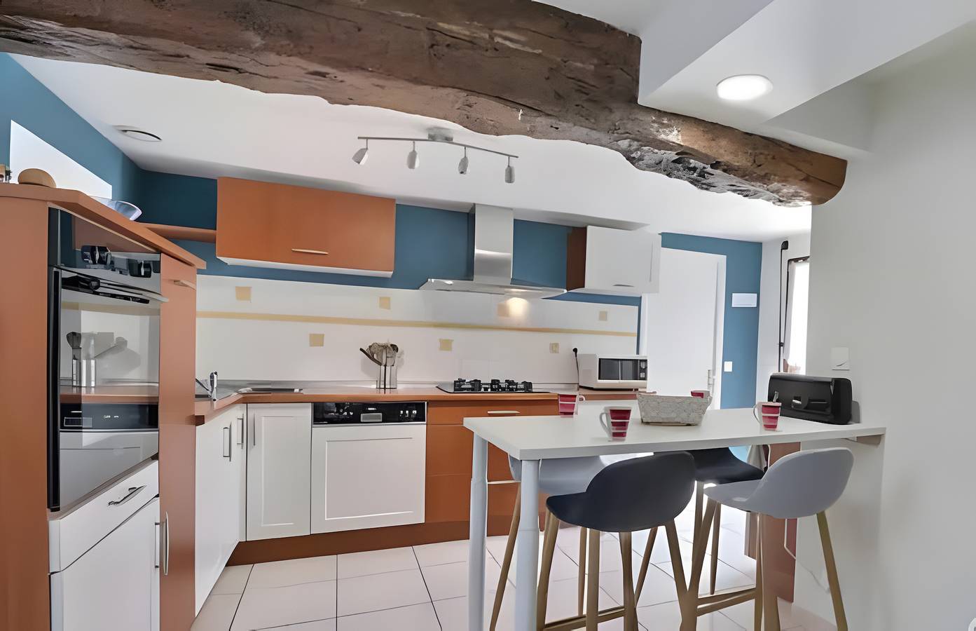 Maison de vacances 'Cours Péan' avec terrasse privée, jardin privé et Wi-Fi in Châteaugiron, Région de Rennes