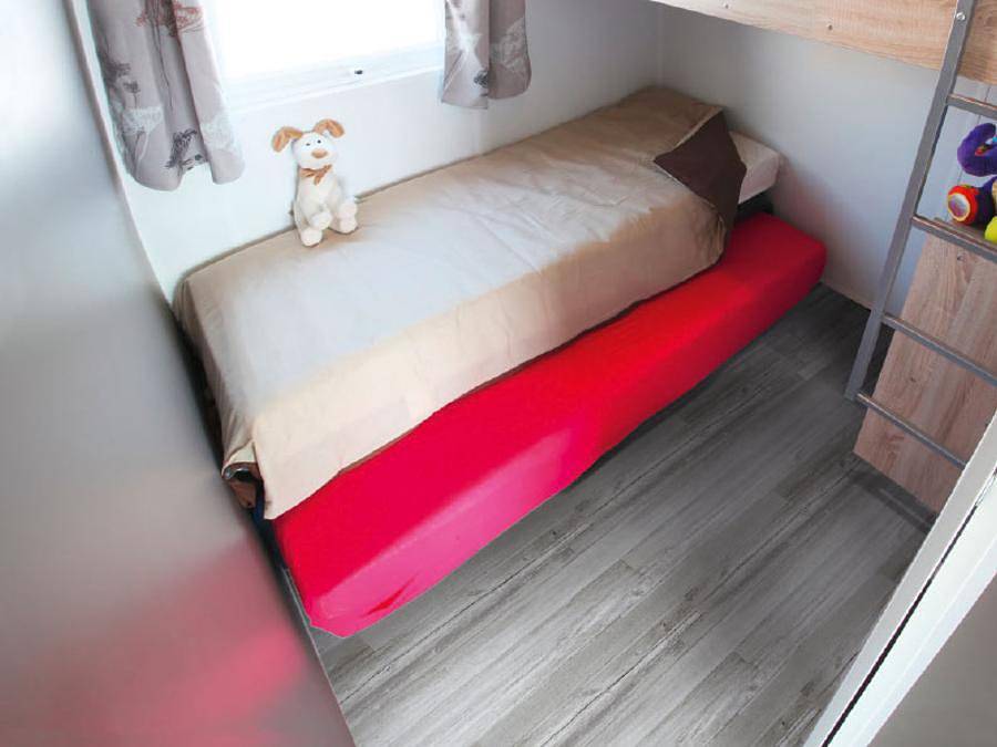 Flower Camping l'Epi Bleu - Mobilhome 4 personas - Casa rápida Standard 20m² (2 dormitorios, máx 3 adultos + 1 niño pequeño) sin sanitarios in Banon, Forcalquier region