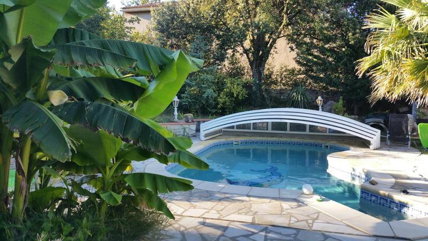 Maison de vacances pour 2 personnes, avec Terrasse ainsi que Piscine et Vue