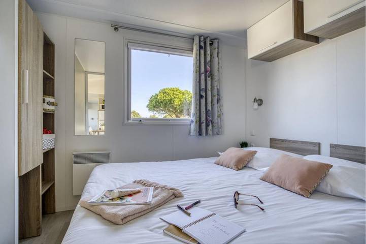 Camping pour 6 personnes, avec terrasse ainsi que piscine et jardin, animaux acceptés à Perros-Guirec - 3