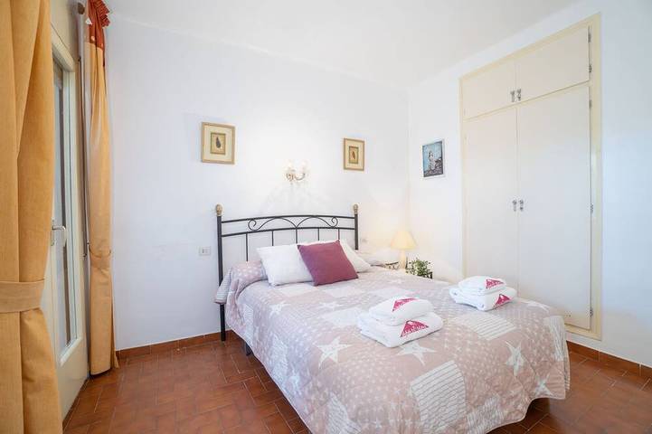 Ferienwohnung für 6 Personen, mit Terrasse und Garten sowie Pool in Empuriabrava - 3