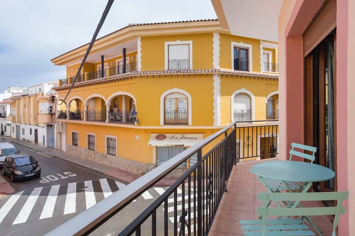 Hel lägenhet, 'Denia Sur' Apartment with Mountain Views, Wi-Fi, and Air Conditioning in La Xara, Dénia