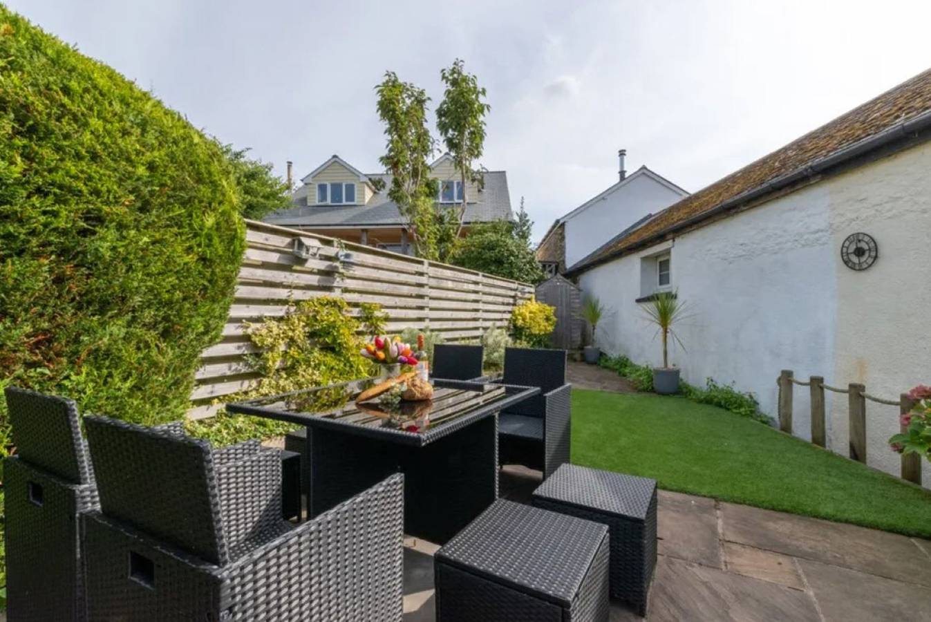 A charming, pet-friendly 2 bedroom cottage in Devon