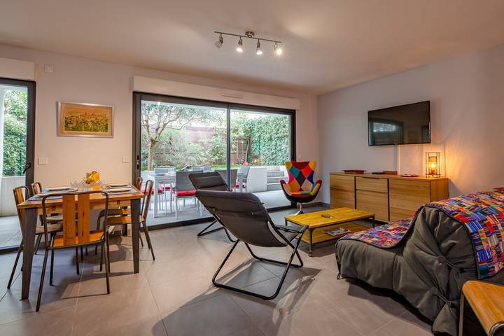 Location de vacances pour 6 personnes, avec jardin et terrasse à Saint-Raphaël