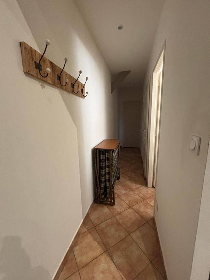 Location de vacances pour 3 personnes, avec terrasse à Saint-Bonnet-de-Mure - 4