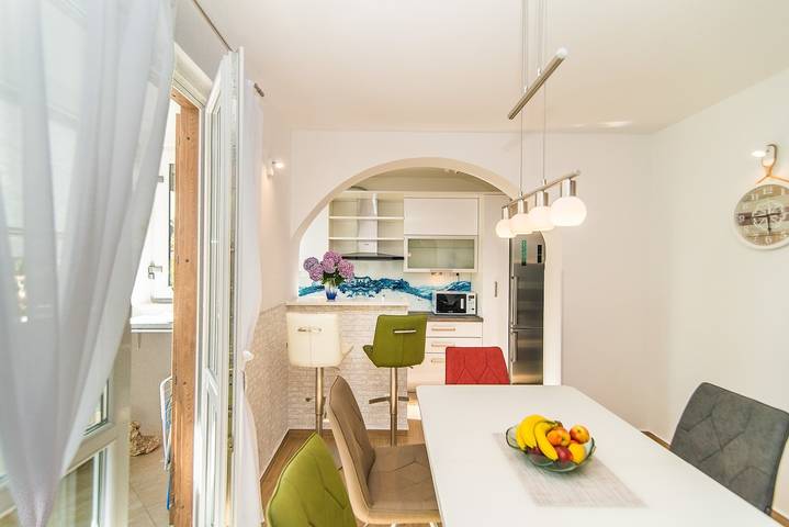 Ferienwohnung für 4 Personen, mit Balkon/Terrasse in Poreč - 2