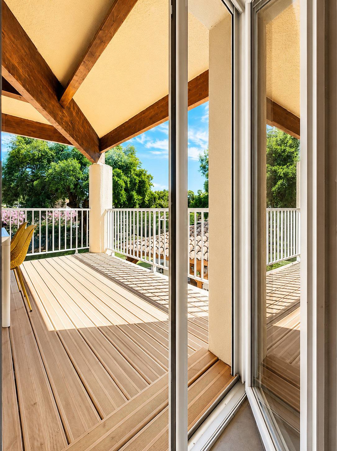 Appartamento intero, Appartamento vacanze per 6 persone con terrazza in Cala Rossa, Lecci