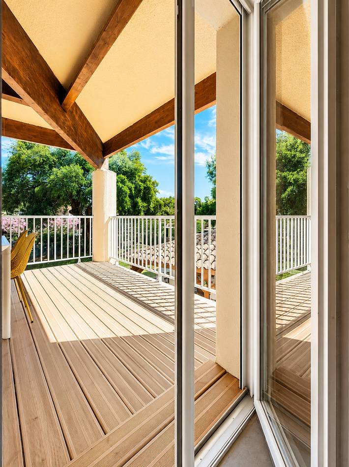 Appartement entier, Appartement de vacances pour 6 personnes avec terrasse in Cala Rossa, Lecci