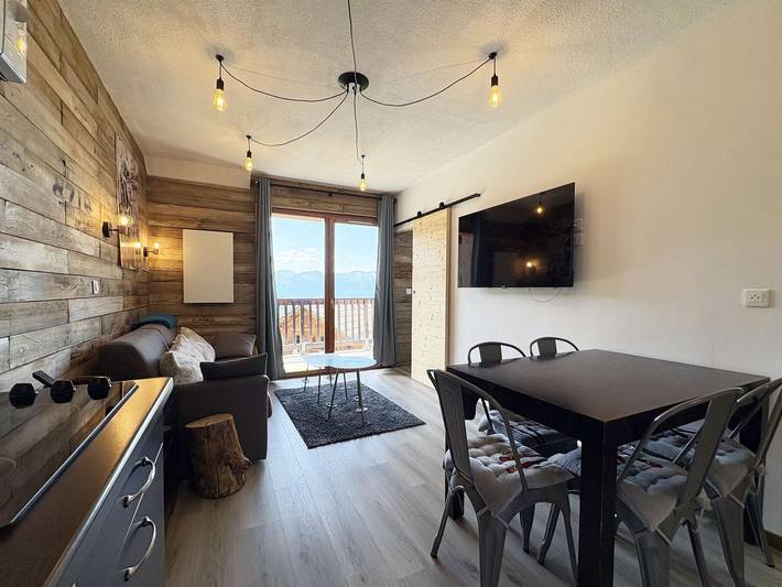 Appartement de vacances pour 7 personnes, avec piscine et balcon, animaux acceptés - 1