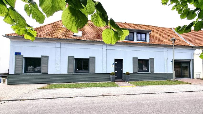 Gîte pour 11 personnes, avec terrasse et jardin, animaux acceptés - 1