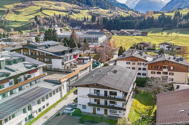 Vacation apartment for 6 people, with yard - 1