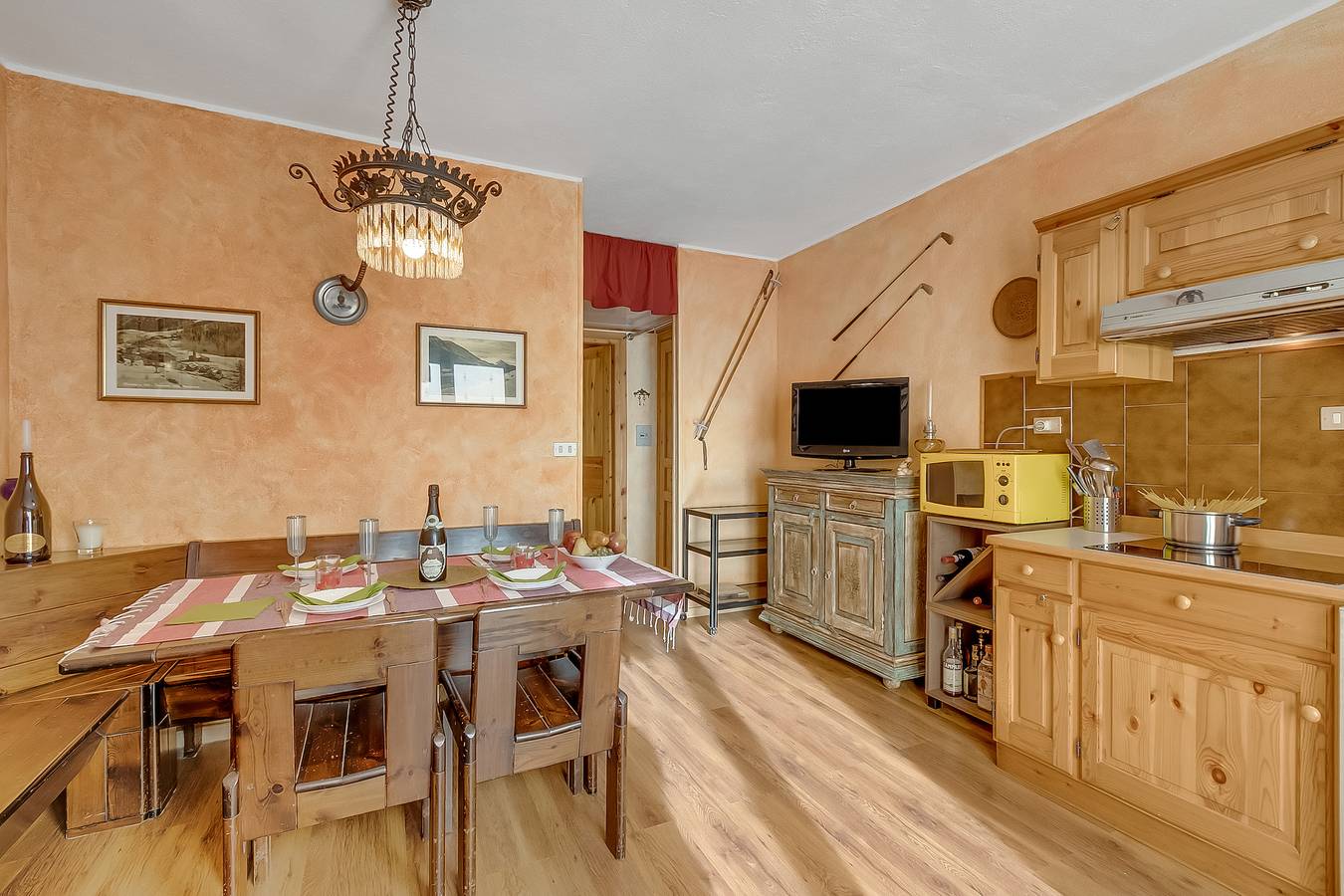 Ganze Wohnung, Rochebrune 5th in Claviere, Via Lattea