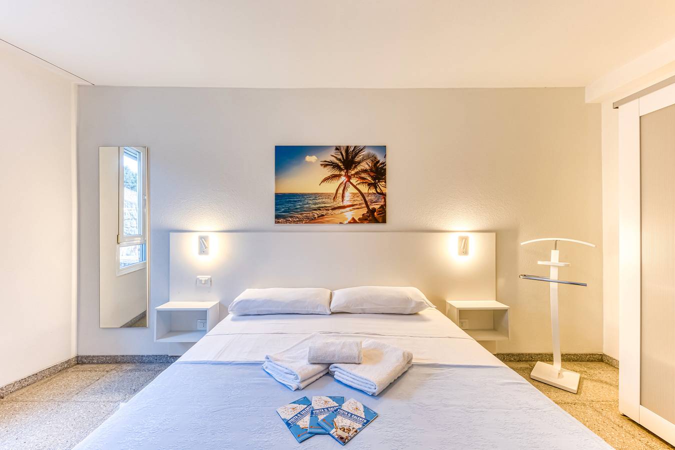 Entire apartment, Apartment 'Residence Margherita - Ibisco' with Sea View, Wi-Fi and Air Conditioning in Gulf of Taranto