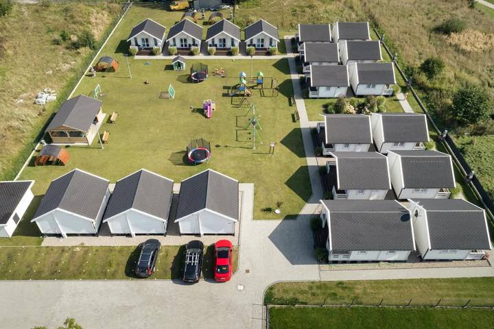 Domek letniskowy dla 4 osób, z ogród i taras w Ustronie Morskie (Miasto)