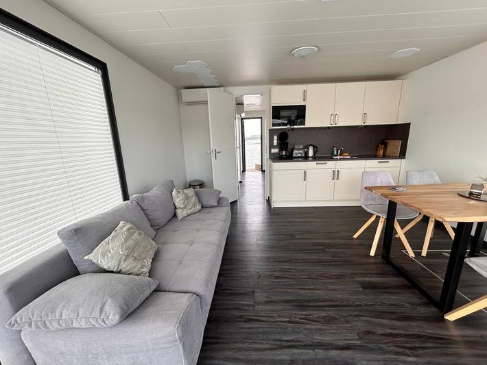 Hausboot mit Dachterrasse am Geiseltalsee in Braunsbedra, Saale-Unstrut