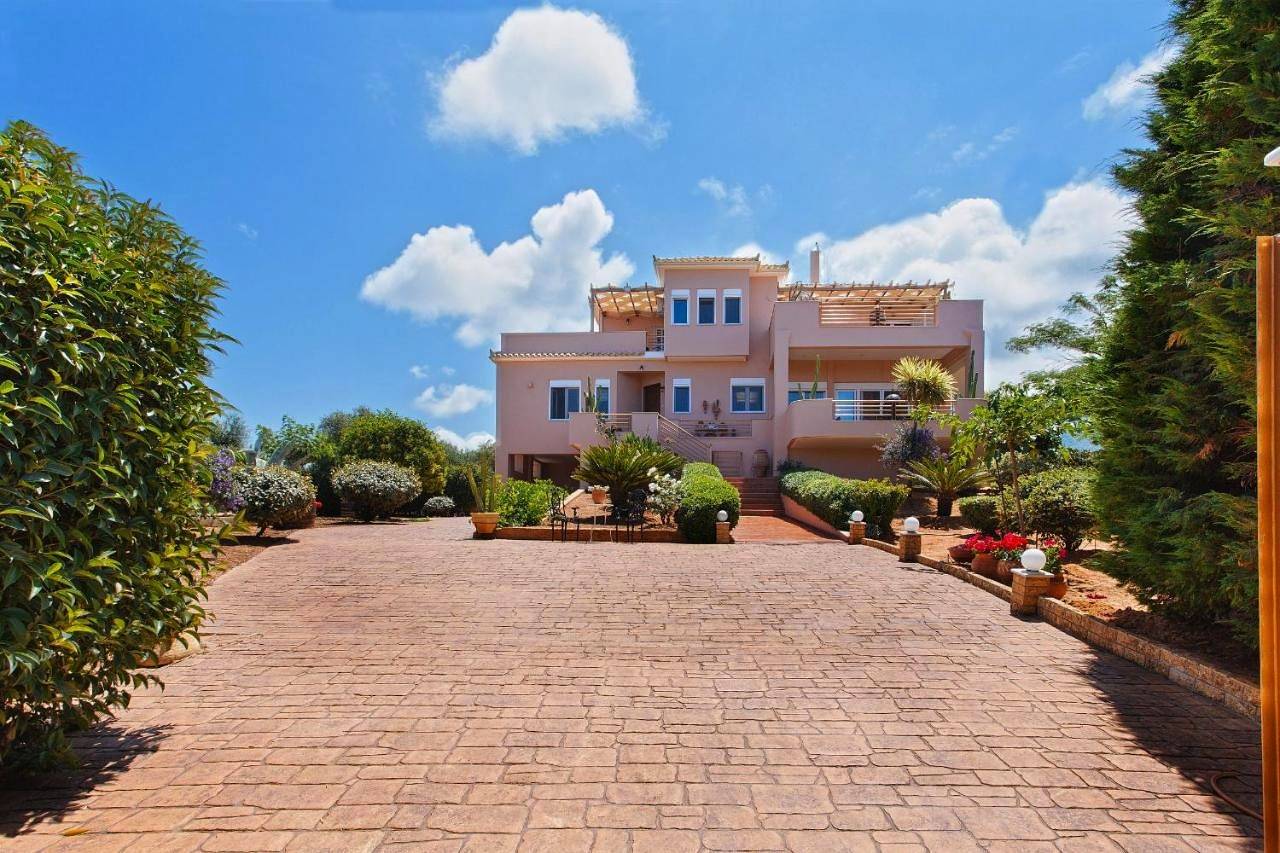 Nv Luxury Villa in Kyparissia, Golf von Kyparissia