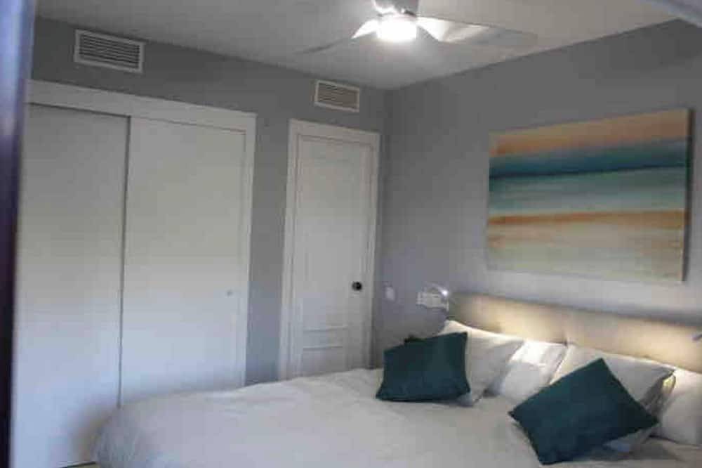 Apartamento entero, Sotogrande - 10 walking steps away from the beach, Beautiful apartment 2Bed&2Bat in Sotogrande, San Roque