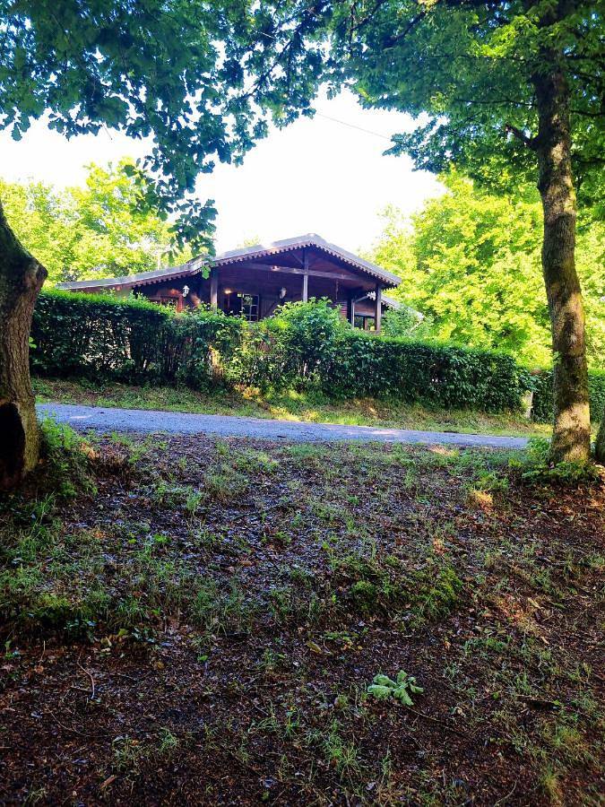 Three-Bedroom Chalet in Saint-Martin-du-Puy, Parc naturel régional du Morvan